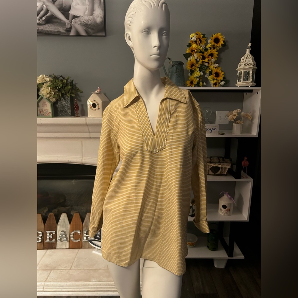 NEW WITH TAGS. Retail $198. Tory Burch. This is a size XXS